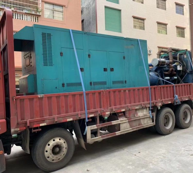 可克达拉如何在不同负载率下确保 400KW 柴油发电机组的正常运行？