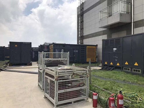可克达拉除了定期检查，还有哪些方法可以及时发现接触式转速表探头的磨损？